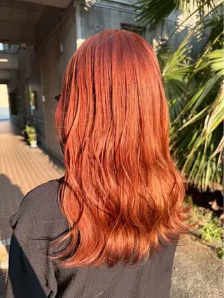 ロング 尾崎 虹美のヘアスタイル
