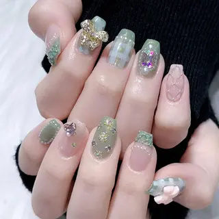 ネイル Queen‘s なんのネイルデザイン