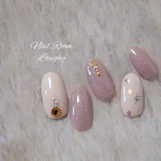 ネイル Nail Room Laughyのネイルデザイン