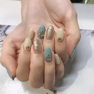 ネイル ガレンドウ 白澤 愛子のネイルデザイン