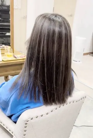 ミディアム カラー PEIGE OKINAWAのヘアスタイル