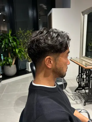 ショート パーマ メンズ 渡邉 真也のヘアスタイル