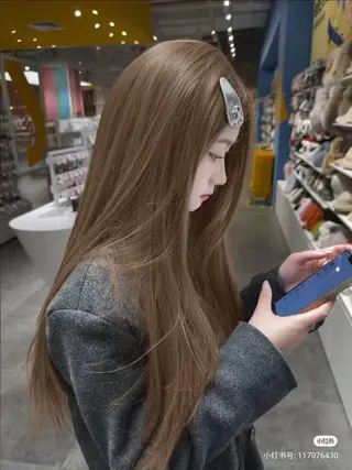 カラー 透明感うる艶カラー 🤍MANAMIのヘアスタイル