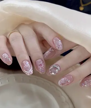 ネイル Demure Amy 銀座店のネイルデザイン