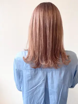 セミロング MYRTLE TSUNODAのヘアスタイル