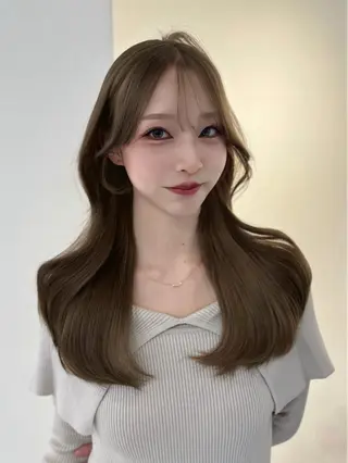 ロング Rita/髪質改善/ ブリーチなしWカラーのヘアスタイル