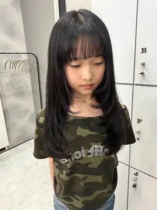 ミディアム カラー 佐藤 玲杏のヘアスタイル