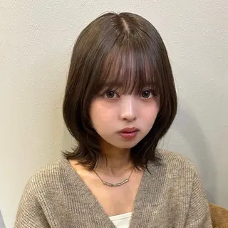 ミディアム カラー 神谷 凪のヘアスタイル