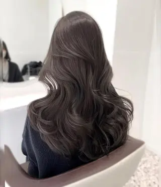 ロング 村澤 拓弥のヘアスタイル