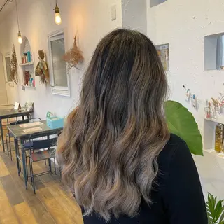 ロング カラー 🌸小掛🌸 豊橋外国人風カラーのヘアスタイル