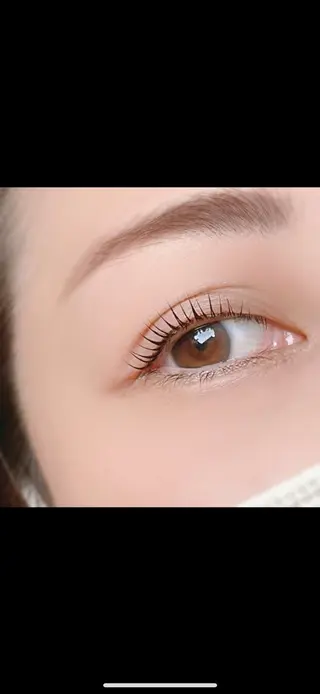 マツエク・マツパ aveuglant 加藤久佳の眉毛・アイブロウイメージ