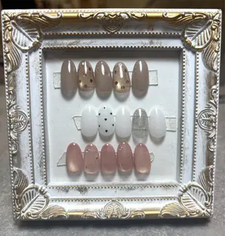 ミディアム Glossynail 〜爪屋〜のネイルデザイン