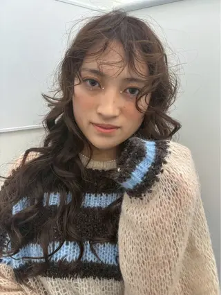 ロング カラー 恩田 遼のヘアスタイル
