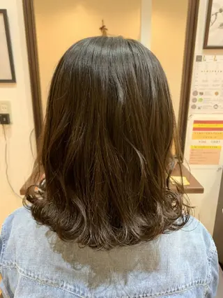 セミロング サトウ シューイチのヘアスタイル