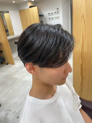 ミディアム メンズ CHIRU hair salonのヘアスタイル