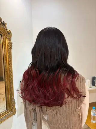 ロング 🩶ハイトーン🖤 URARAのヘアスタイル