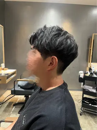 メンズ 上場 健史のヘアスタイル