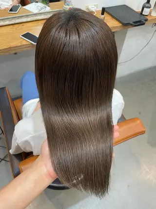 セミロング カラー navile momoのヘアスタイル