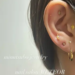 METEOR💫 staffのネイルデザイン