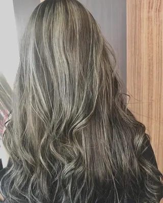 ロング 笠谷 正之のヘアスタイル