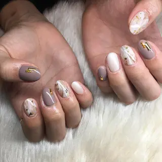 ネイル 里見 麗のネイルデザイン