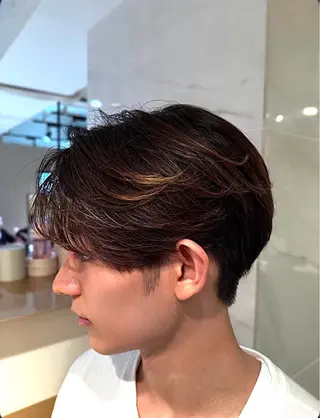 ミディアム パーマ 楠見 綾太郎のヘアスタイル