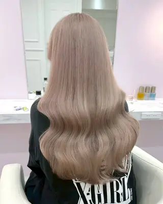 ロング カラー ハイトーンカラー💞 くるみ🎀のヘアスタイル