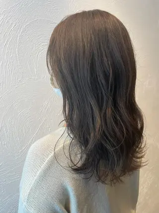 セミロング カラー 赤み消しカラー/透 明感カラー/有吉優香のヘアスタイル