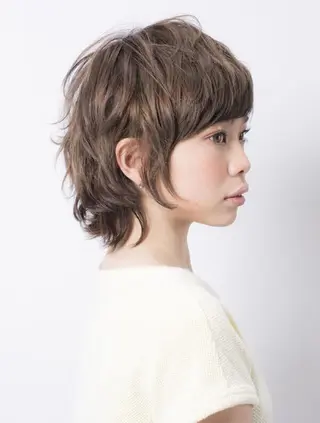 ミディアム パーマ 趙 英来のヘアスタイル