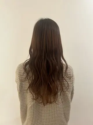 ロング 山本 夏樹のヘアスタイル