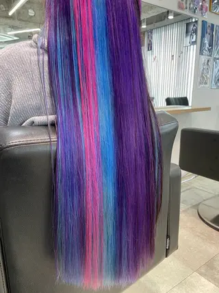 ロング カラー インナーカラー 推し ブリーチ 髪質改善のヘアスタイル
