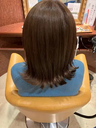 カラー 千坂 優奈のヘアスタイル