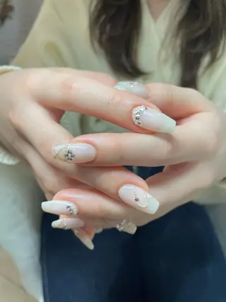 ネイル with hues AYAのネイルデザイン