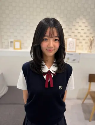 ミディアム 京谷 日向のヘアスタイル