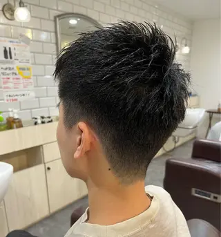 ショート メンズ 上妻 舞羽のヘアスタイル