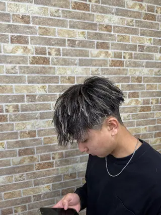 カラー パーマ メンズ メンズパーマ特化 店長望月謙二郎のヘアスタイル