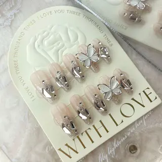 ネイル Yui 🧀のネイルデザイン