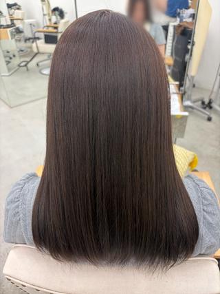 セミロング カラー Lukia みなみのヘアスタイル