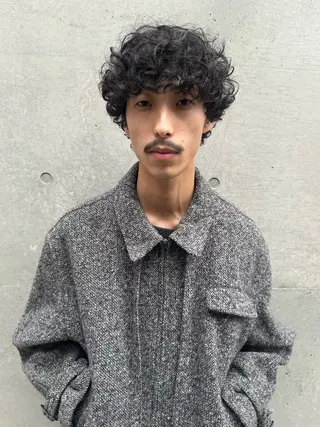 ショート パーマ メンズ 神田橋 翔太郎のヘアスタイル