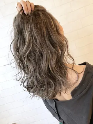 ロング カラー 佐藤 宏紀のヘアスタイル