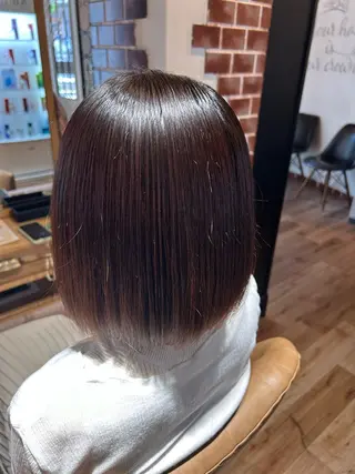 ミディアム ブリーチ・カットモデ ル募集中🫧高口小春のヘアスタイル