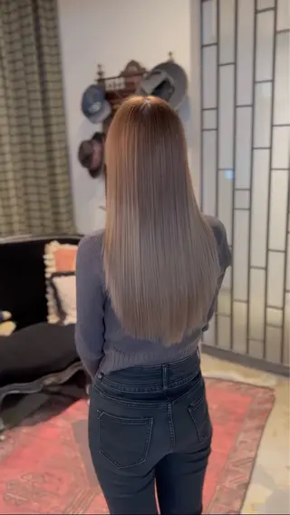 ロング カラー 韓国風・ブリーチなし ・あり後藤 一斗店長のヘアスタイル