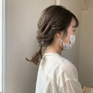 ミディアム カラー 本間 結衣のヘアスタイル