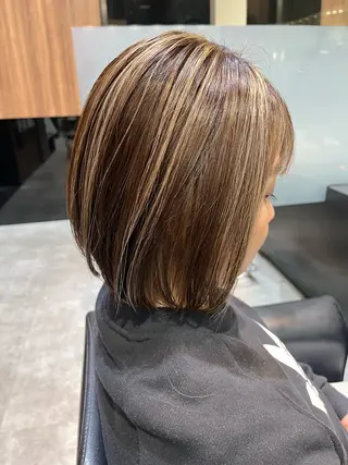 ショート カラー 玉城 和磨のヘアスタイル
