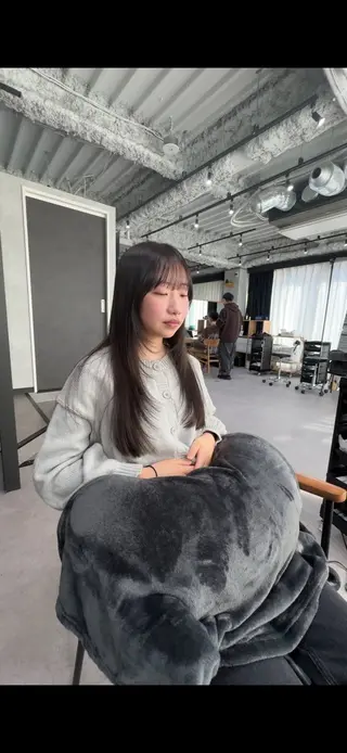 ロング 井上 彩加のヘアスタイル