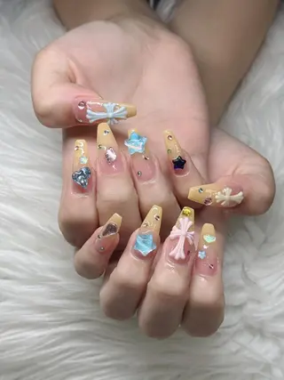 ネイル Lee Nailsのネイルデザイン