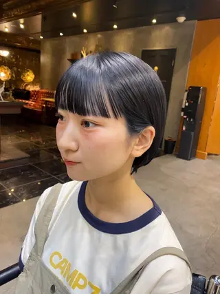 ショート カラー 透明感カラー🌿 グレージュ🐺陽介のヘアスタイル