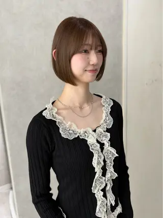 ショート カラー 盛れる顔まわり✨🎀 レイヤー別所好葉のヘアスタイル