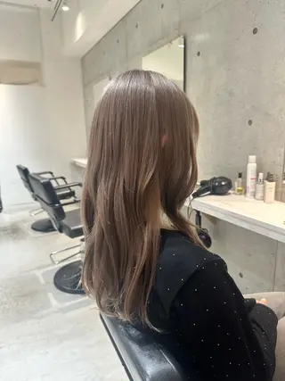 ロング ニュアンスカラー/ amikaのヘアスタイル