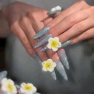 ネイル uni. Rinoのネイルデザイン